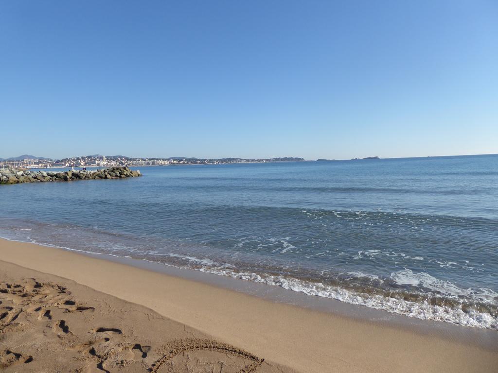 Les Enganes Apartment Frejus Exterior photo